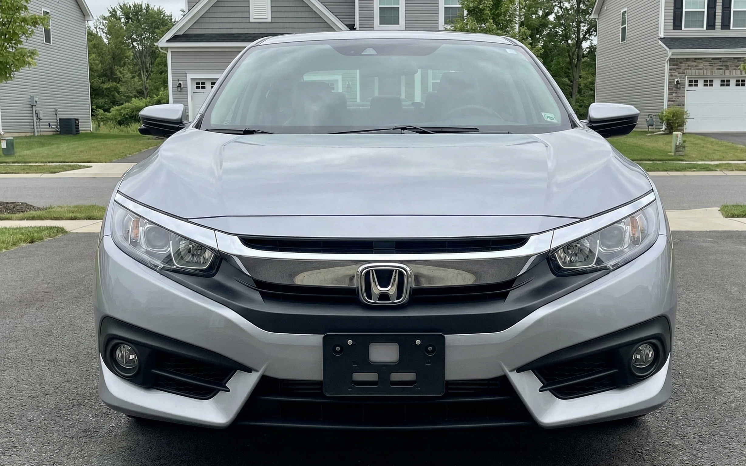 Honda Civic 10th Gen front view