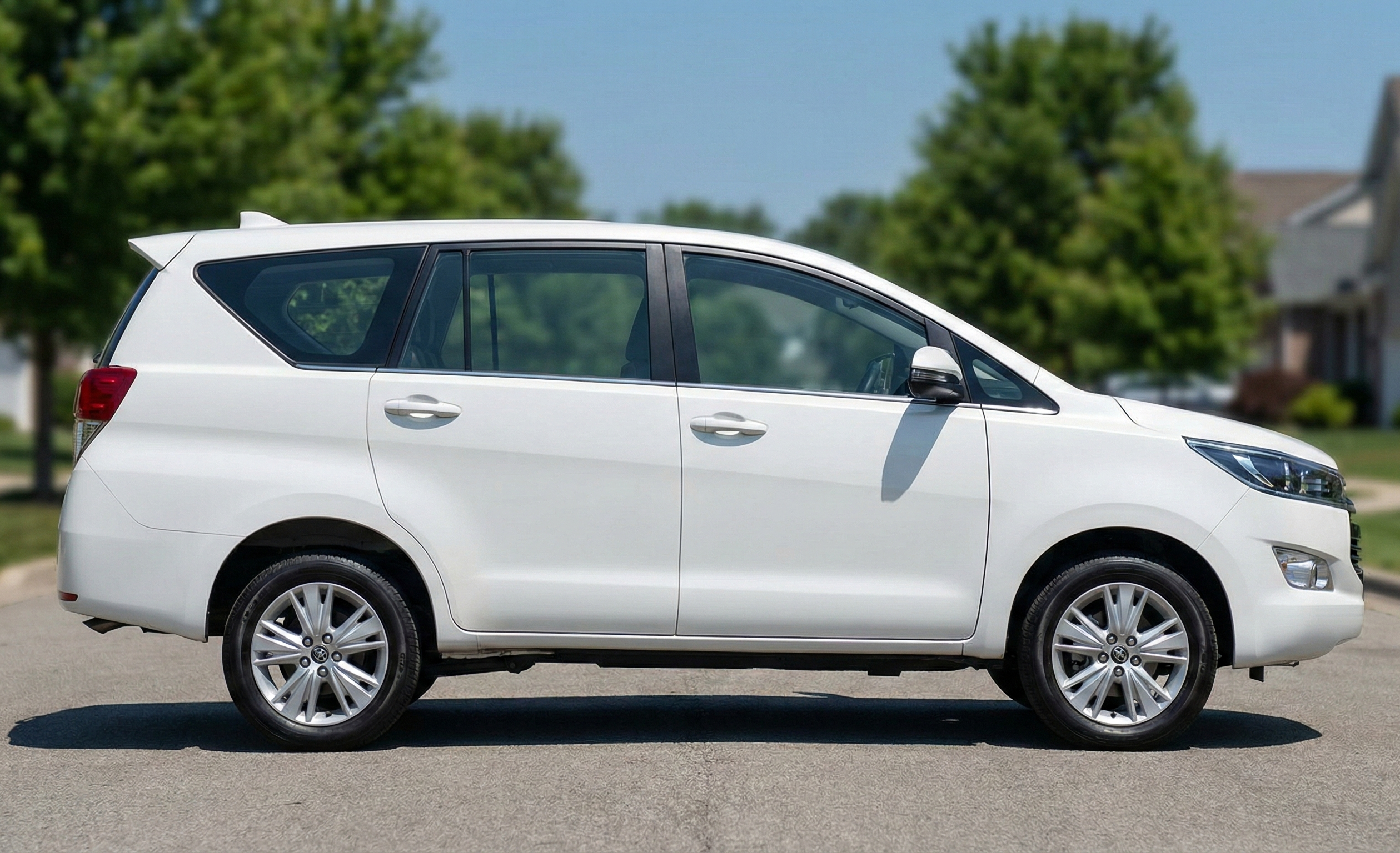 Toyota Innova Crysta MPV